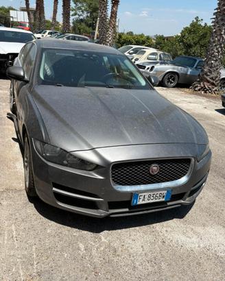 Jagar XE-XF 2.0 d 180 cv anno 2015