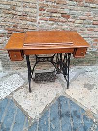 Antica macchina da cucire singer del 1912