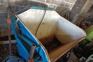 Pala posteriore per trattore