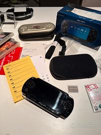PSP Sony playstation GIGA PACK con giochi e film