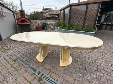 Tavolo allungabile in legno