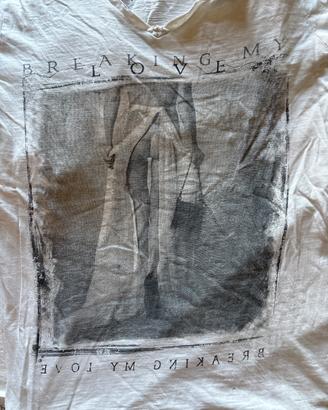 T-Shirt bianca con raffigurazione