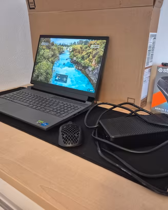 DELL Gaming Notebook G15 5530 incluso...