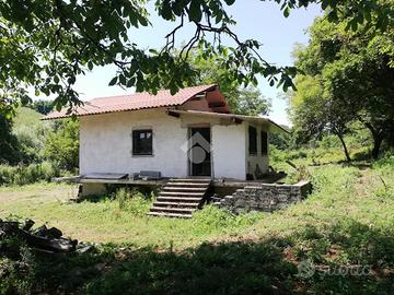 CASA INDIPENDENTE A OLEVANO ROMANO