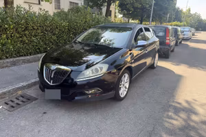Lancia delta 1.4 gpl