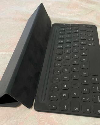 Apple Smart Keyboard iPad 10.5 - Originale con sca