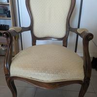 Poltrona damascata stile antico