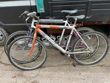 Biciclette per chi volesse rimetterle in uso