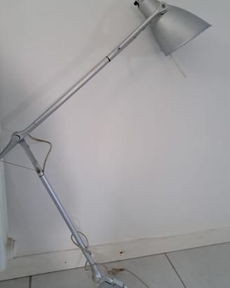 Lampada tecnica da studio laboratorio