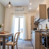 Casa vacanze su mare di Ponente e vicino porto