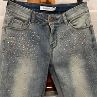 Jeans  con strasss bianchi e rosa