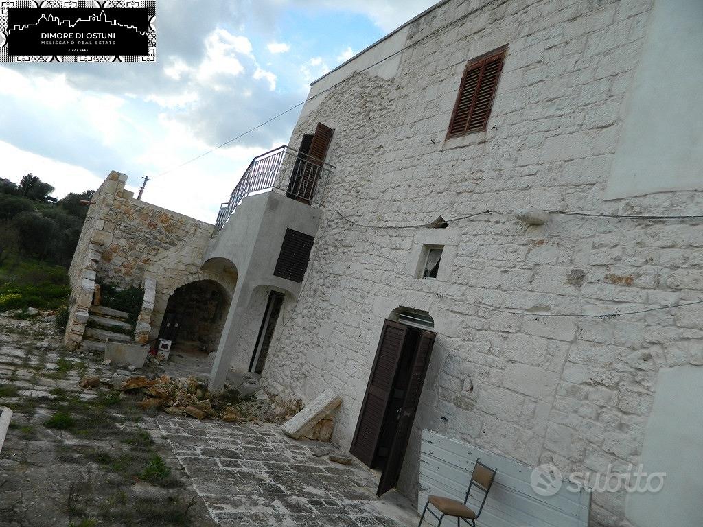 PORZIONE DI MASSERIA con VISTA MARE E TERRENO 1Ha - Vista 2
