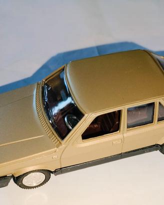 fiat regata polistil 1/43  1983