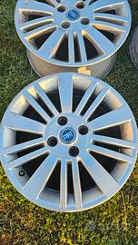 Cerchi in lega per grande punto