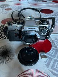 Macchina fotografica Olympus OM10 vintage