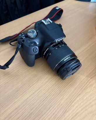 Macchina fotografica professionale CANON