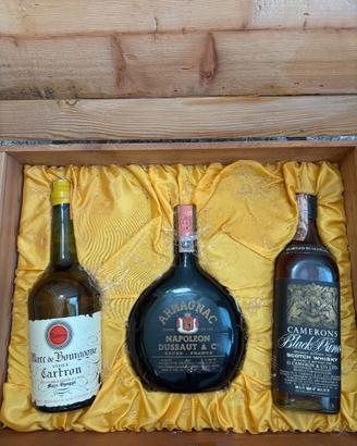 Cofanetto vintage da collezione con 3 bottiglie