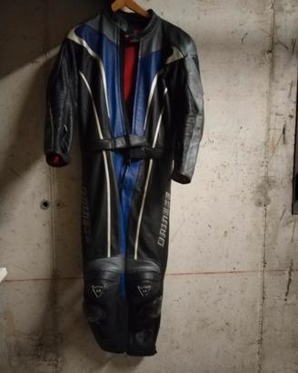 tuta dainese 