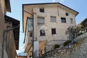 CASA INDIPENDENTE A POLAVENO