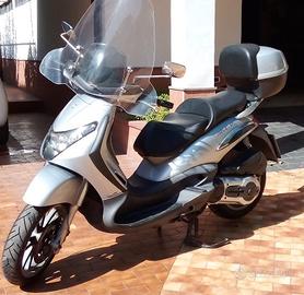 Piaggio Beverly 400
