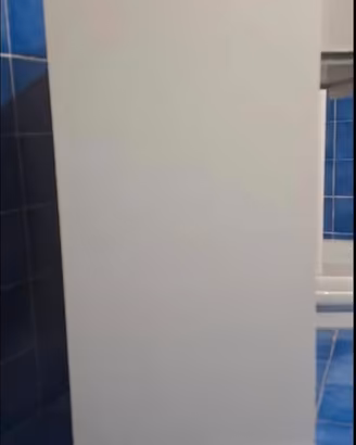Mobiletto bagno più specchio con lampada led