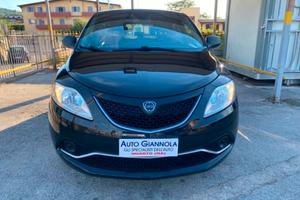 Lancia Ypsilon 1.2 69 CV 5 p. Nuova a Prezzo
