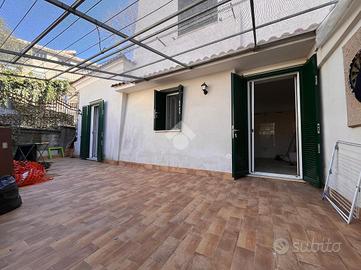 3 LOCALI A CAVA DE' TIRRENI