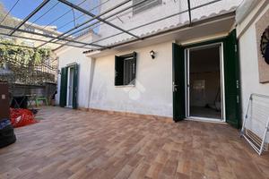 3 LOCALI A CAVA DE' TIRRENI