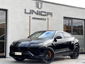 Lamborghini Urus 4.0 phev SE 799 CV V8 ITALIANA KM