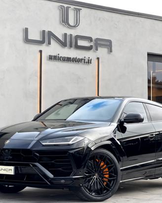 Lamborghini Urus 4.0 phev SE 799 CV V8 ITALIANA KM