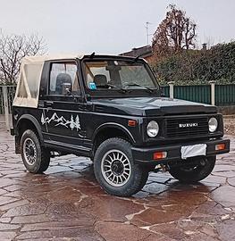 Suzuki samurai 