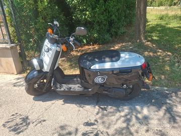 scooter yamaha giggle 50