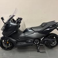 Yamaha T Max 560