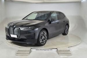 BMW iX i20 2021 xdrive40 pacchetto sportivo