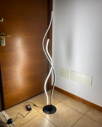 Lampada da soggiorno led luce naturale