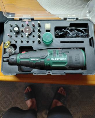 dremel completo di accessori 