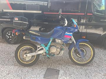 Honda Dominator 1991