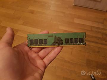 Singolo banco di RAM da 8 GB ddr4 dimm