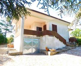 Villa a Martina Franca, 4 locali
