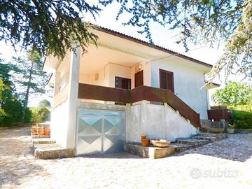 Villa a Martina Franca, 4 locali