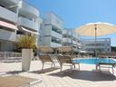 jesolo-giardino-piscina-vicino-al-mare-giugno