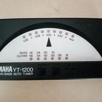 Accordatore per chitarra e basso Yamaha yt-1200