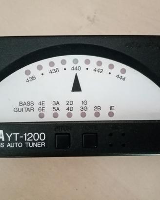 Accordatore per chitarra e basso Yamaha yt-1200