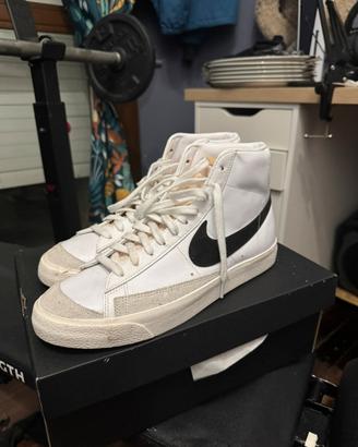 Nike blazer