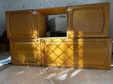 Cucina completa in legno