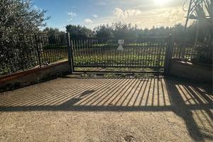 Appia Antica terreno angolare