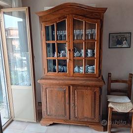 sala da pranzo in legno di castagno