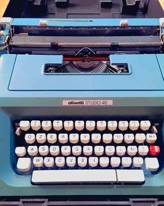 Macchina da scrivere Olivetti studio 45
