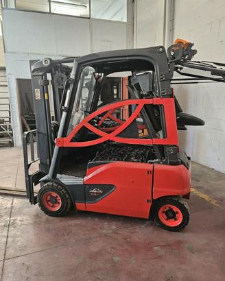 Carrello elevatore elettrico 1600kg Linde