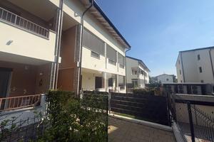 4 LOCALI A SIZIANO